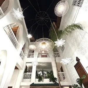 N's & ***** Marrakesch